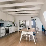Westend Penthouse Apartment