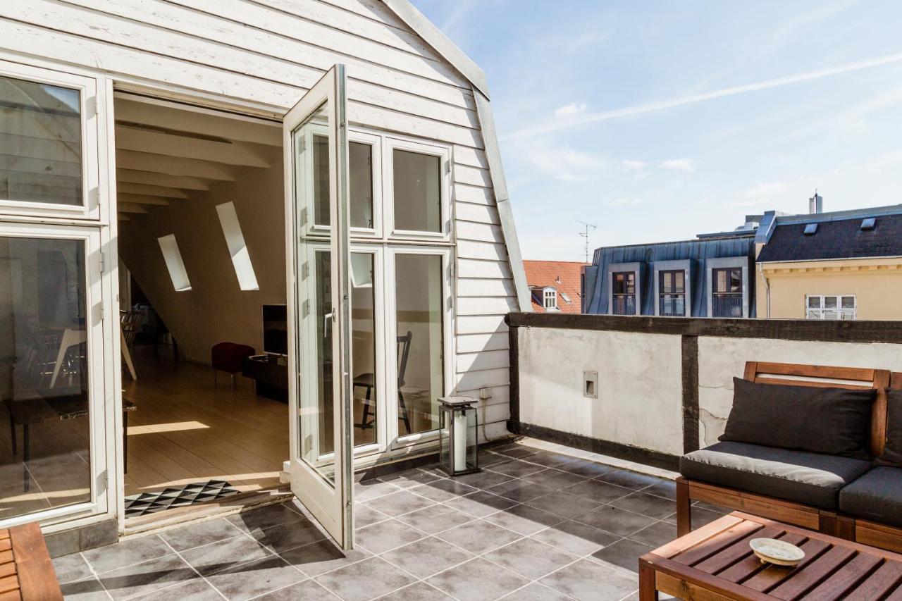 Westend Penthouse Apartment * København